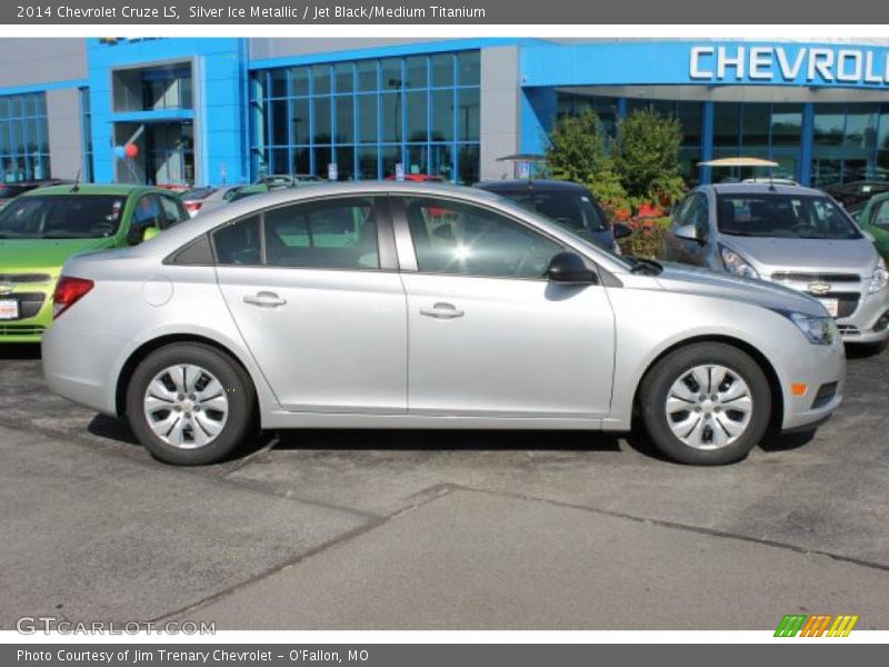 Silver Ice Metallic / Jet Black/Medium Titanium 2014 Chevrolet Cruze LS