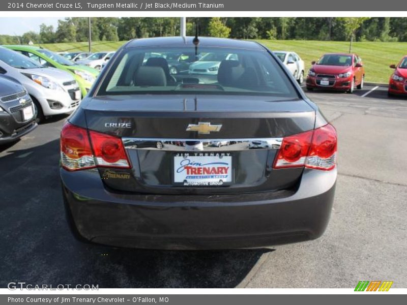 Tungsten Metallic / Jet Black/Medium Titanium 2014 Chevrolet Cruze LS