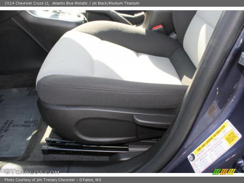 Atlantis Blue Metallic / Jet Black/Medium Titanium 2014 Chevrolet Cruze LS