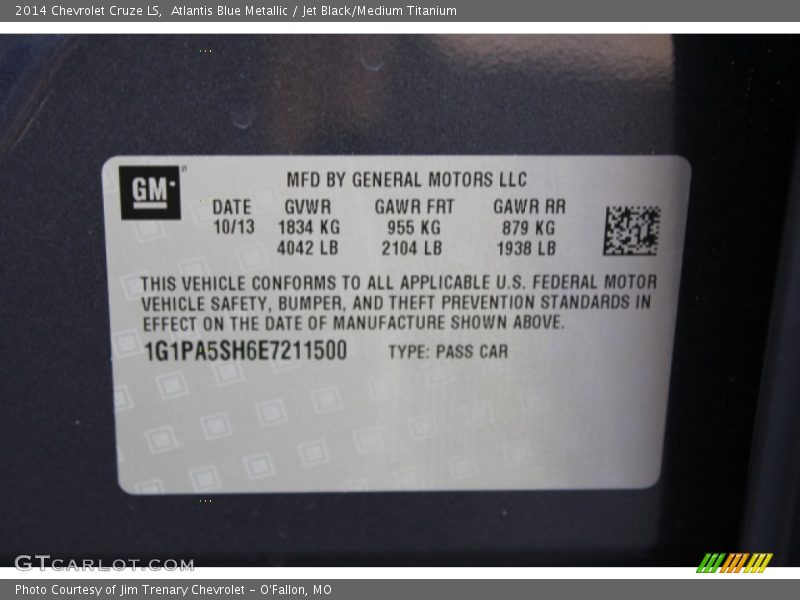 Atlantis Blue Metallic / Jet Black/Medium Titanium 2014 Chevrolet Cruze LS