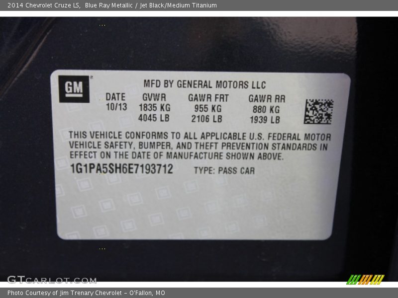 Blue Ray Metallic / Jet Black/Medium Titanium 2014 Chevrolet Cruze LS