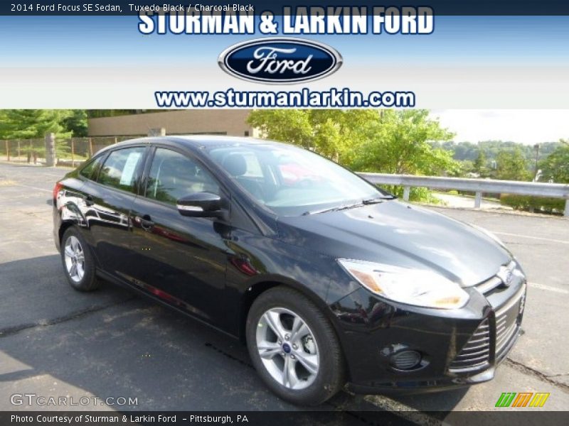 Tuxedo Black / Charcoal Black 2014 Ford Focus SE Sedan
