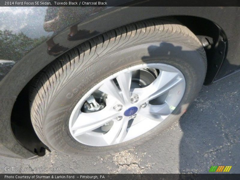 Tuxedo Black / Charcoal Black 2014 Ford Focus SE Sedan