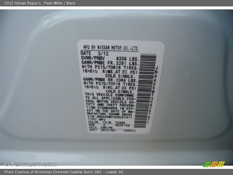 Pearl White / Black 2012 Nissan Rogue S