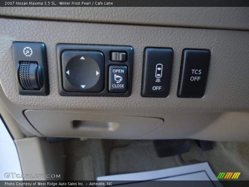 Winter Frost Pearl / Cafe Latte 2007 Nissan Maxima 3.5 SL