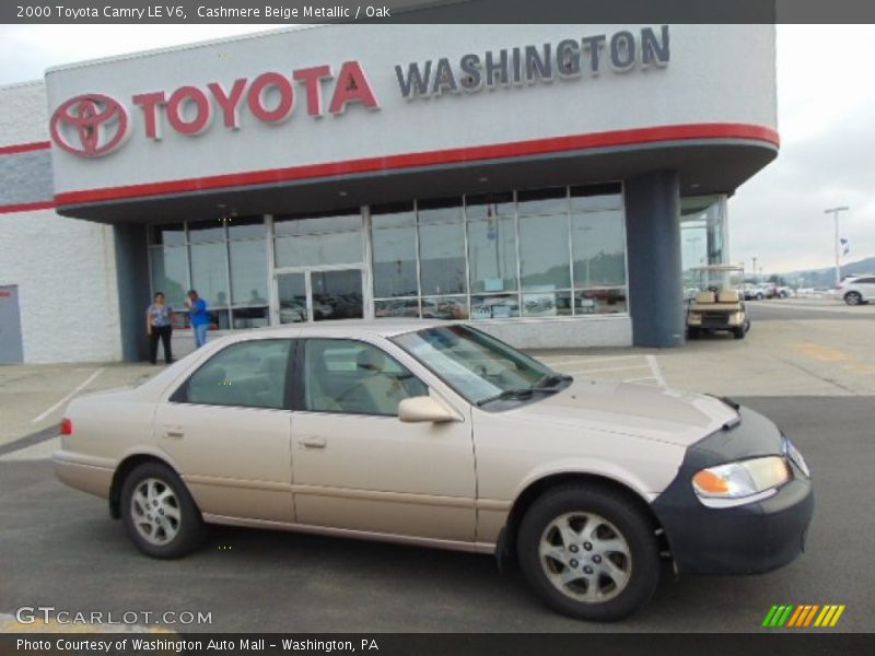 Cashmere Beige Metallic / Oak 2000 Toyota Camry LE V6