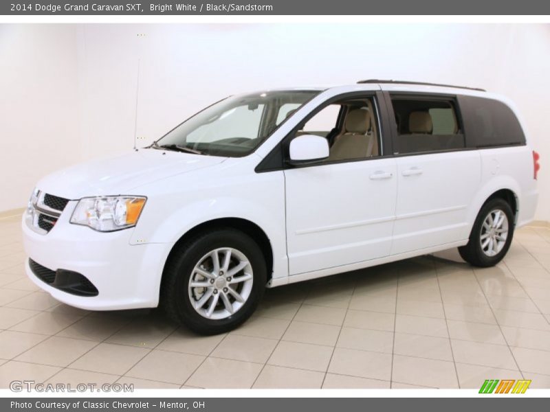 Bright White / Black/Sandstorm 2014 Dodge Grand Caravan SXT