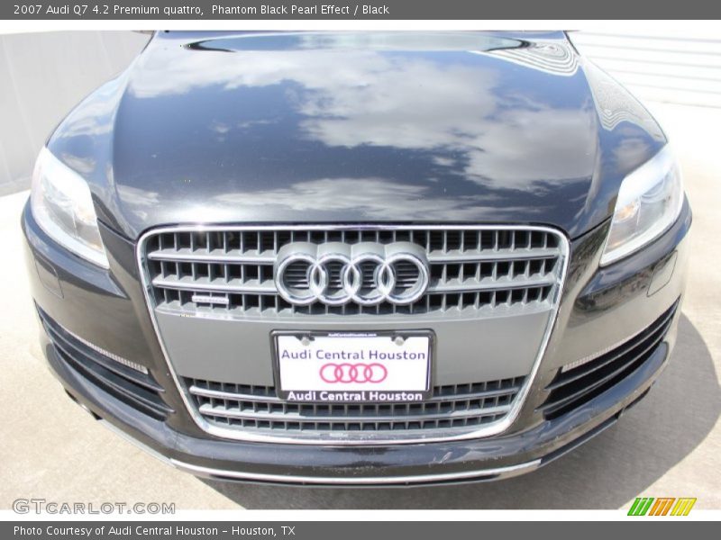 Phantom Black Pearl Effect / Black 2007 Audi Q7 4.2 Premium quattro