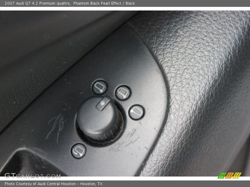 Phantom Black Pearl Effect / Black 2007 Audi Q7 4.2 Premium quattro