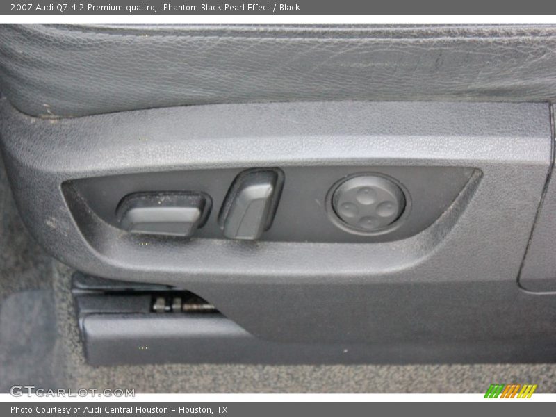Phantom Black Pearl Effect / Black 2007 Audi Q7 4.2 Premium quattro