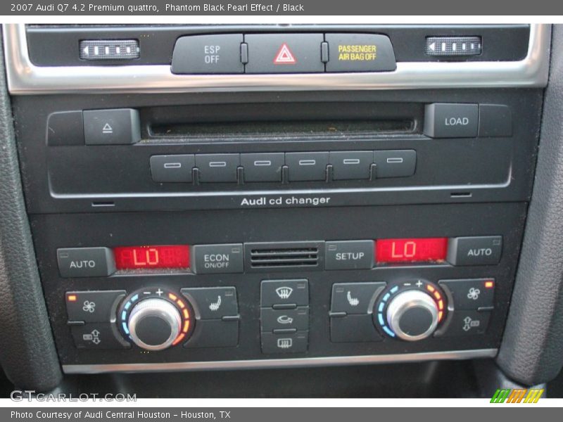 Phantom Black Pearl Effect / Black 2007 Audi Q7 4.2 Premium quattro