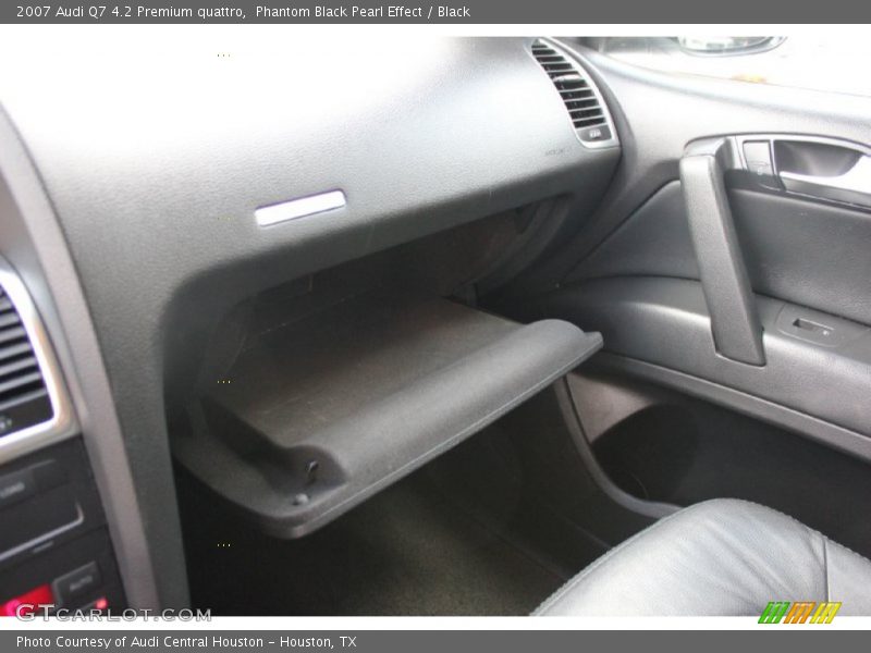 Phantom Black Pearl Effect / Black 2007 Audi Q7 4.2 Premium quattro