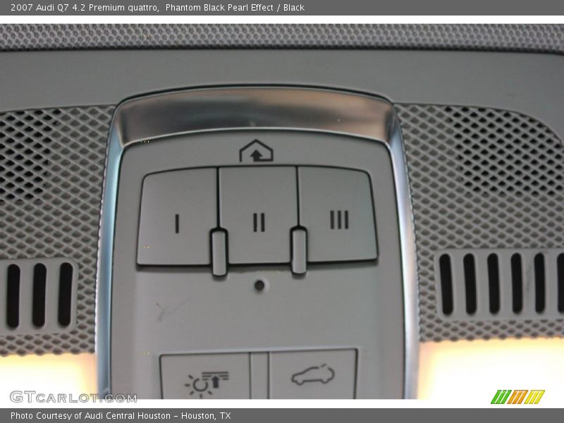 Phantom Black Pearl Effect / Black 2007 Audi Q7 4.2 Premium quattro