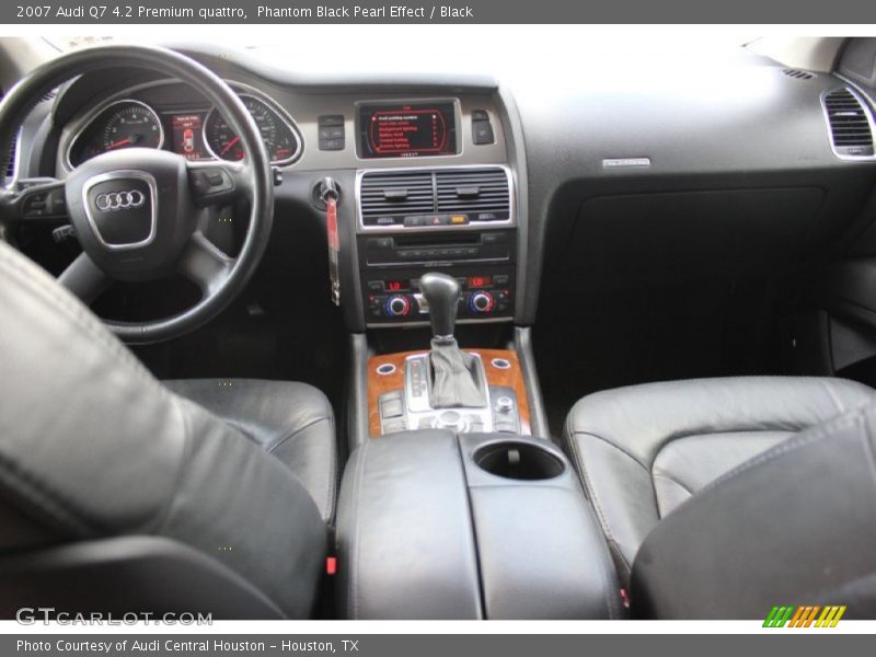 Phantom Black Pearl Effect / Black 2007 Audi Q7 4.2 Premium quattro