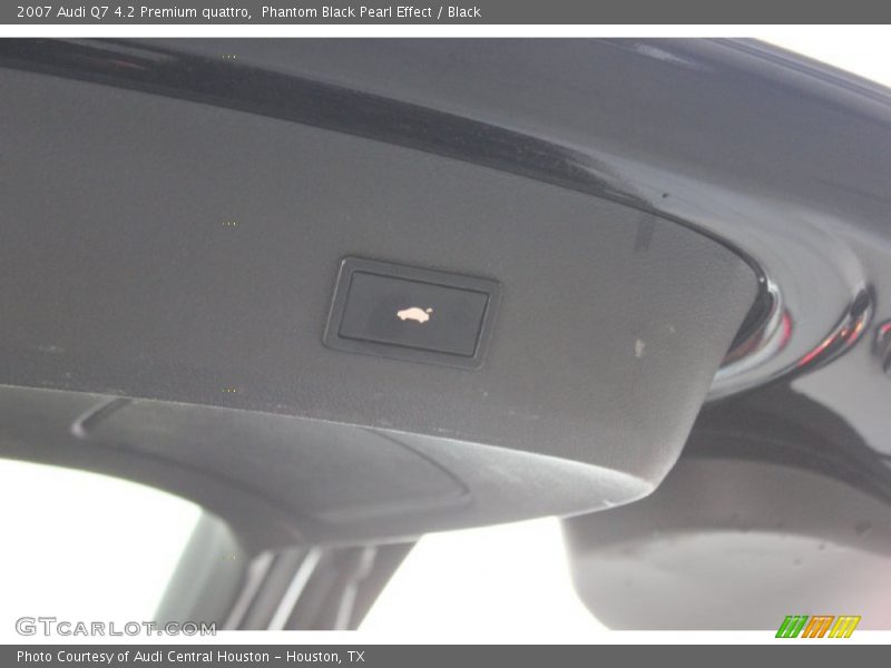 Phantom Black Pearl Effect / Black 2007 Audi Q7 4.2 Premium quattro