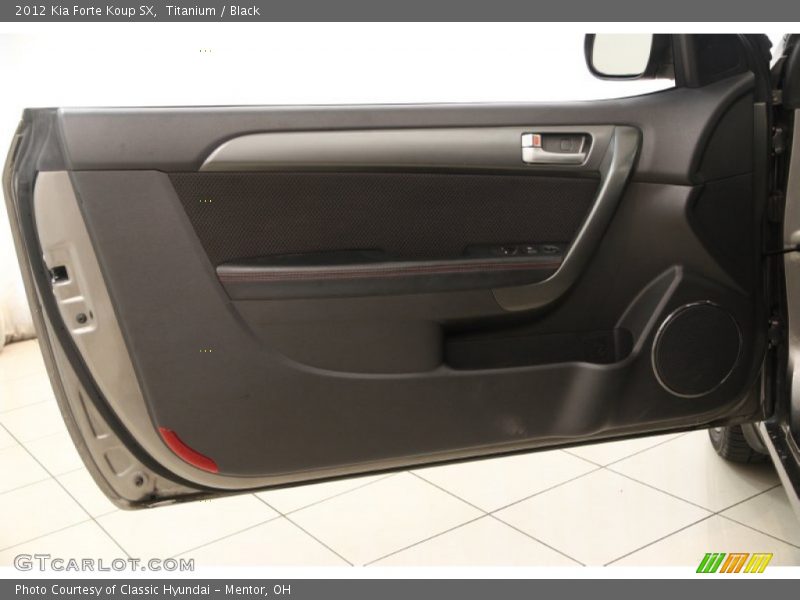Titanium / Black 2012 Kia Forte Koup SX