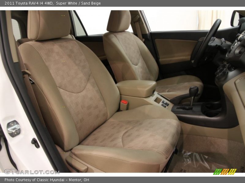 Super White / Sand Beige 2011 Toyota RAV4 I4 4WD