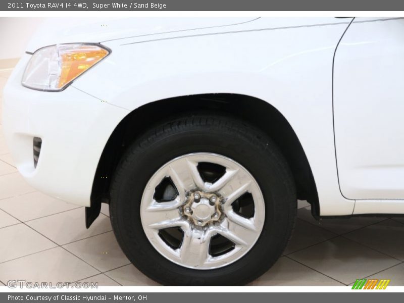 Super White / Sand Beige 2011 Toyota RAV4 I4 4WD