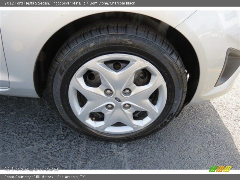 Ingot Silver Metallic / Light Stone/Charcoal Black 2012 Ford Fiesta S Sedan