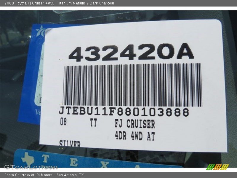 Titanium Metallic / Dark Charcoal 2008 Toyota FJ Cruiser 4WD