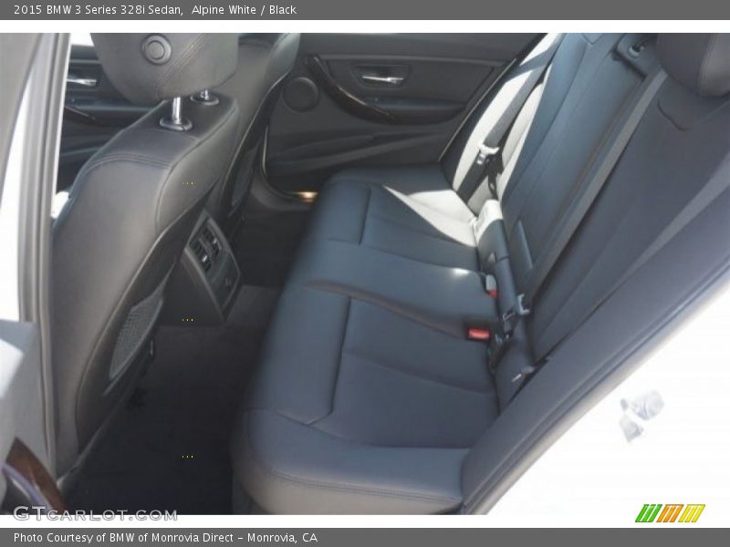 Alpine White / Black 2015 BMW 3 Series 328i Sedan