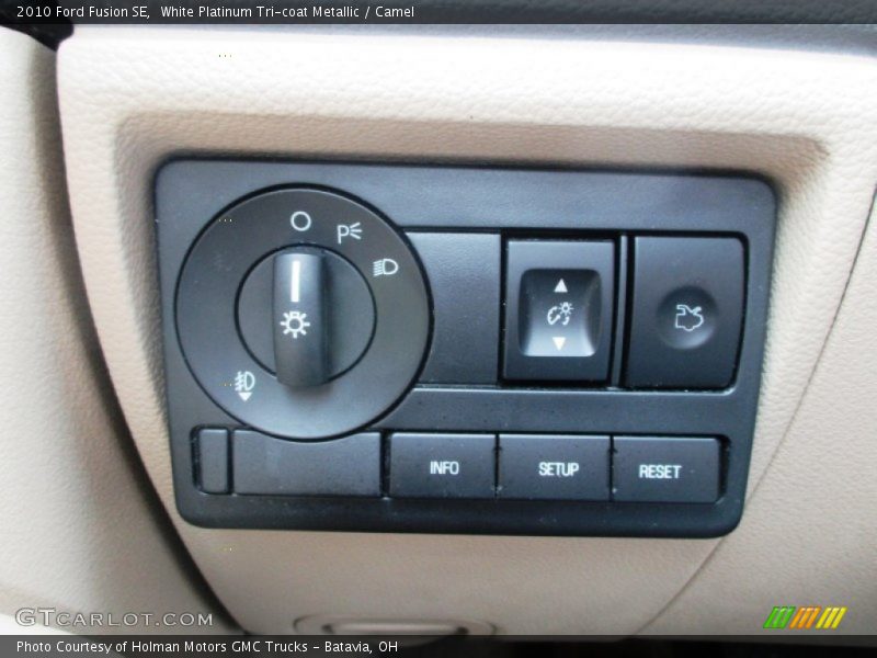 White Platinum Tri-coat Metallic / Camel 2010 Ford Fusion SE