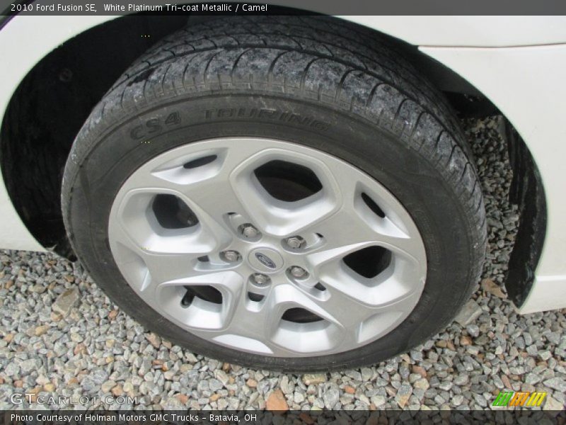 White Platinum Tri-coat Metallic / Camel 2010 Ford Fusion SE