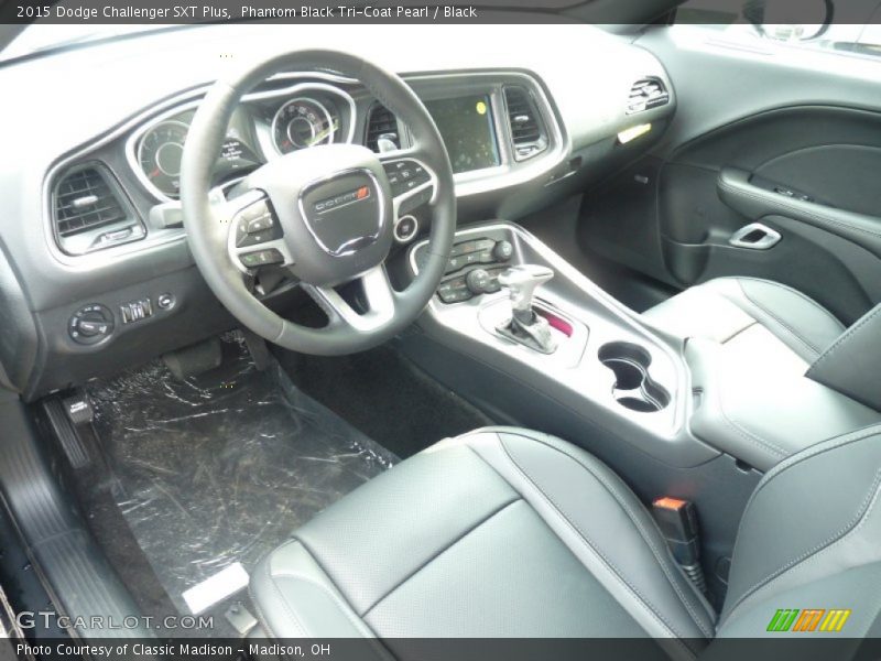 Black Interior - 2015 Challenger SXT Plus 