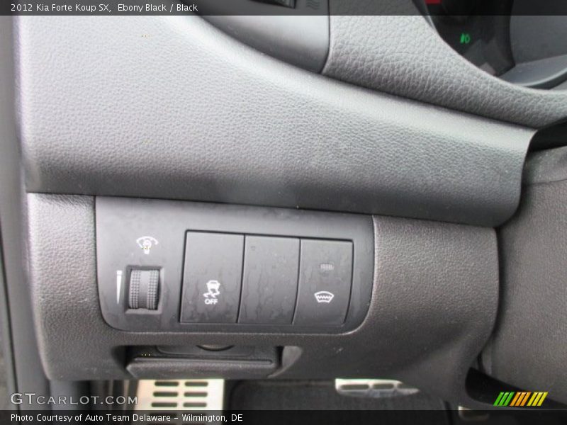 Ebony Black / Black 2012 Kia Forte Koup SX