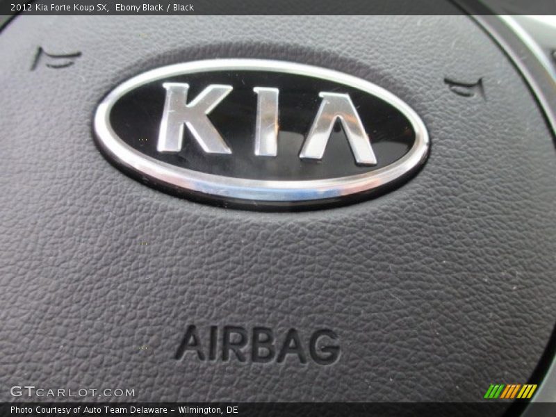 Ebony Black / Black 2012 Kia Forte Koup SX