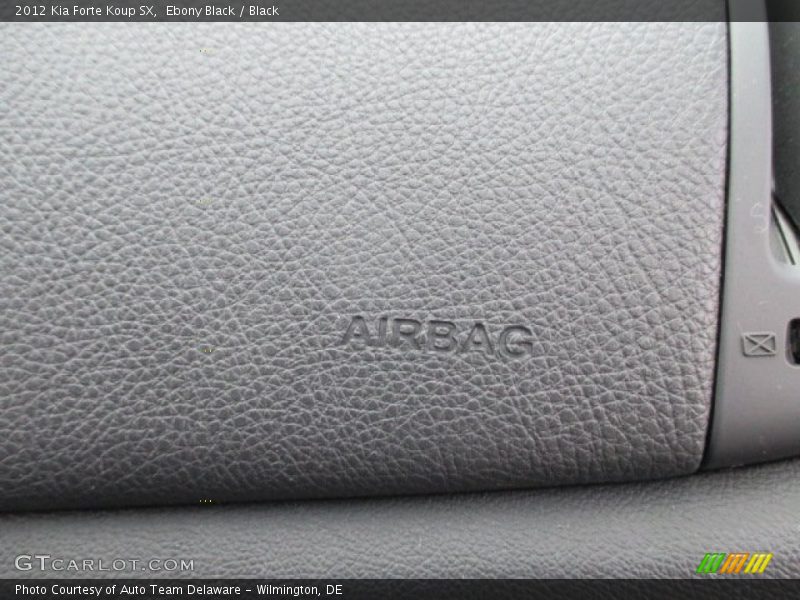 Ebony Black / Black 2012 Kia Forte Koup SX