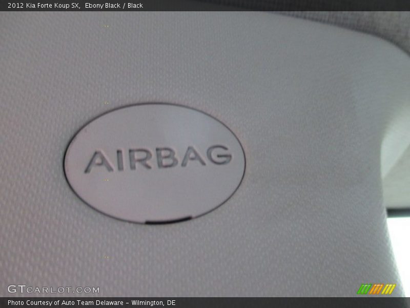 Ebony Black / Black 2012 Kia Forte Koup SX