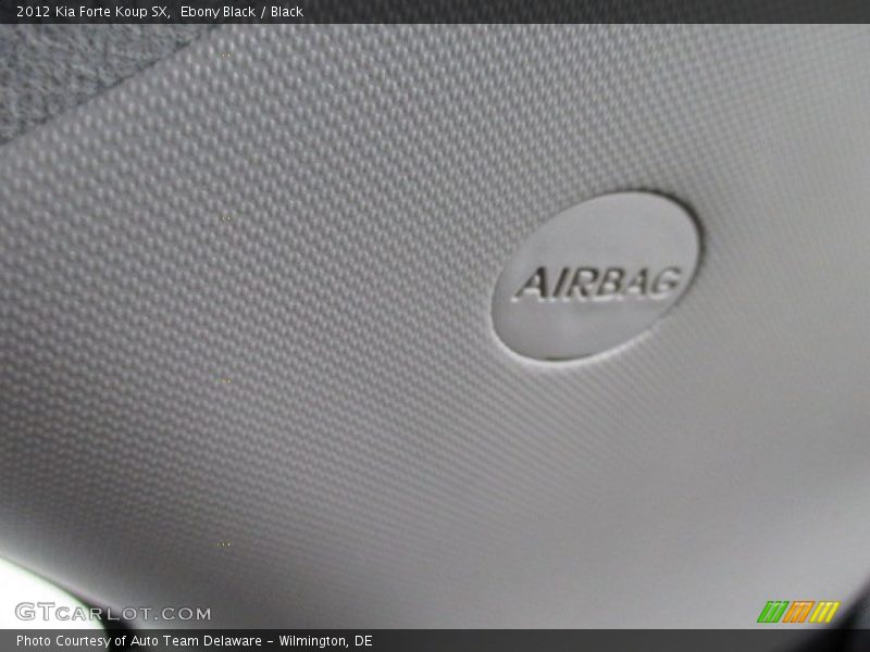 Ebony Black / Black 2012 Kia Forte Koup SX