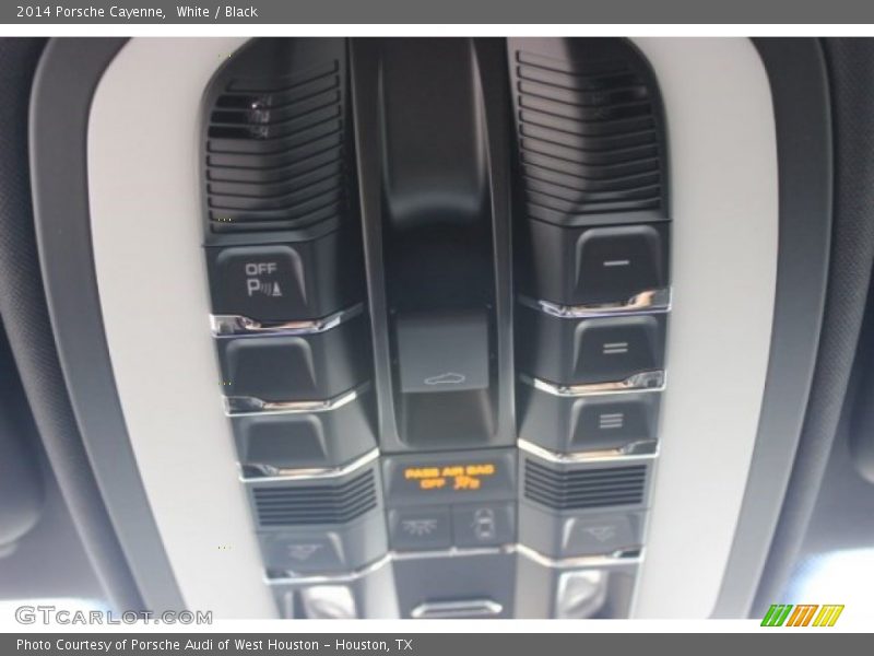 White / Black 2014 Porsche Cayenne