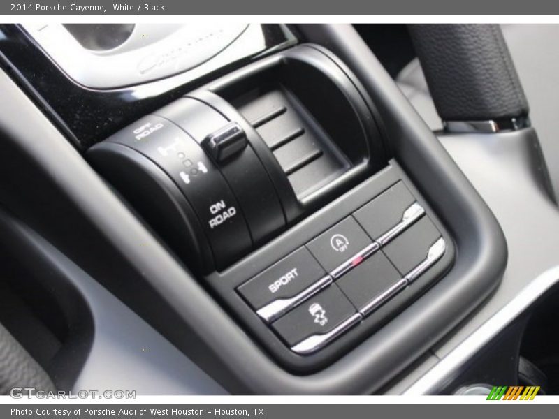 White / Black 2014 Porsche Cayenne