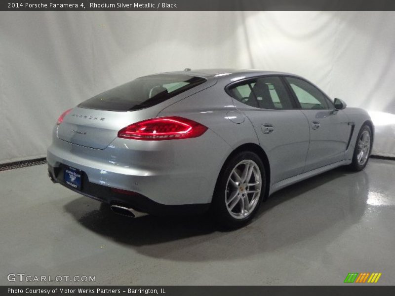 Rhodium Silver Metallic / Black 2014 Porsche Panamera 4