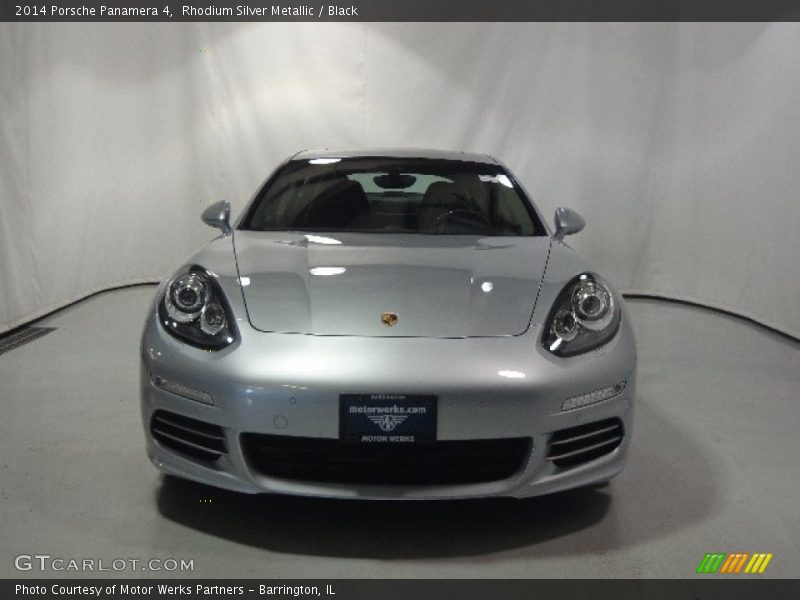 Rhodium Silver Metallic / Black 2014 Porsche Panamera 4
