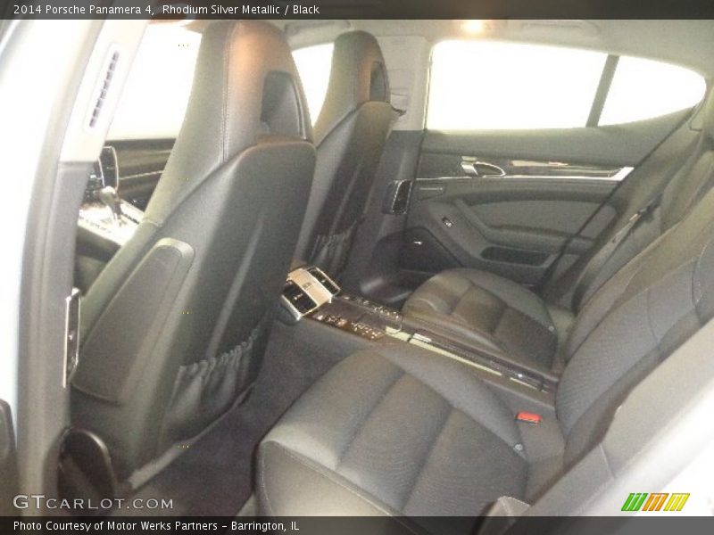 Rhodium Silver Metallic / Black 2014 Porsche Panamera 4