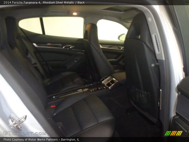 Rhodium Silver Metallic / Black 2014 Porsche Panamera 4