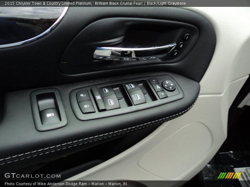 Controls of 2015 Town & Country Limited Platinum