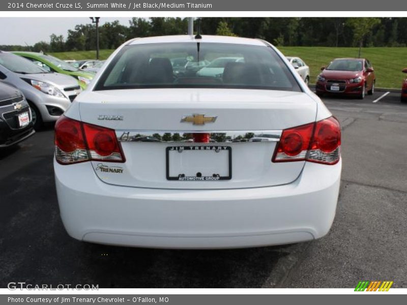 Summit White / Jet Black/Medium Titanium 2014 Chevrolet Cruze LS