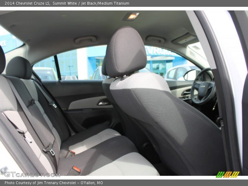 Summit White / Jet Black/Medium Titanium 2014 Chevrolet Cruze LS