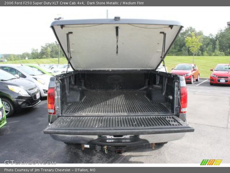 Dark Stone Metallic / Medium Flint 2006 Ford F250 Super Duty XLT Crew Cab 4x4