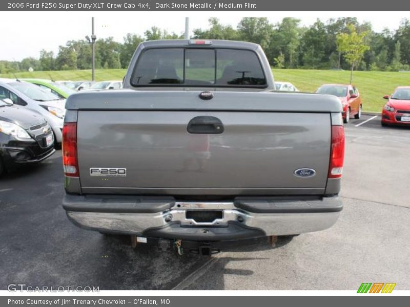 Dark Stone Metallic / Medium Flint 2006 Ford F250 Super Duty XLT Crew Cab 4x4