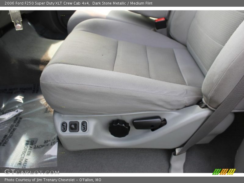 Dark Stone Metallic / Medium Flint 2006 Ford F250 Super Duty XLT Crew Cab 4x4