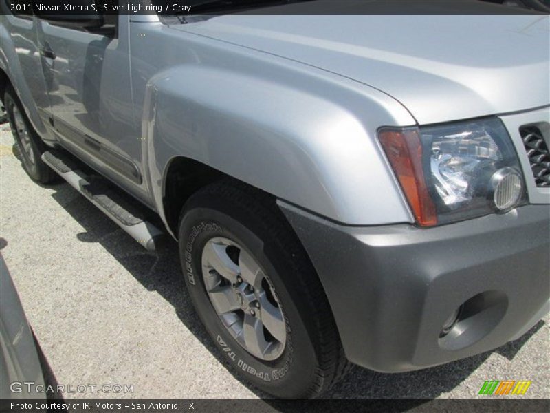 Silver Lightning / Gray 2011 Nissan Xterra S