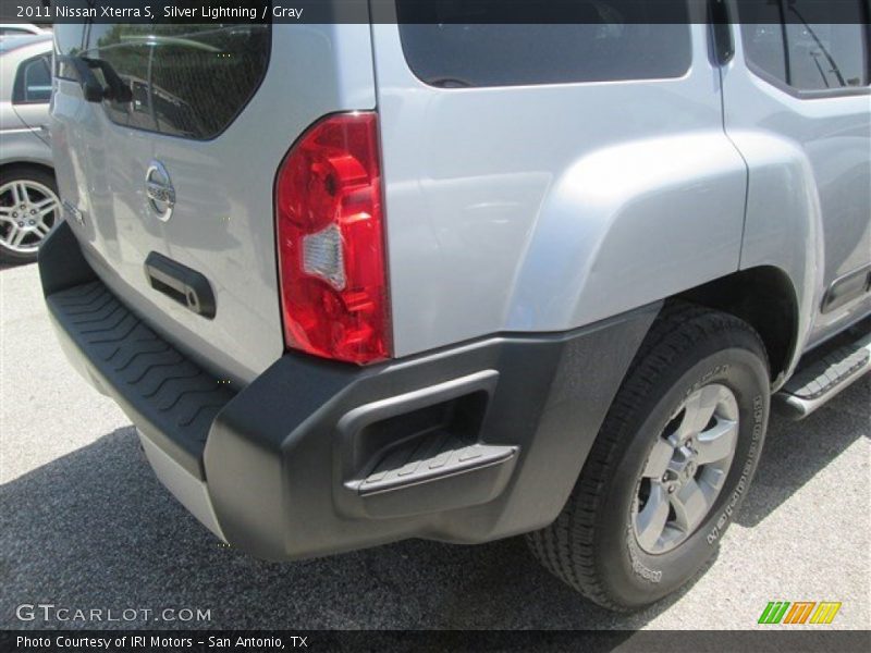 Silver Lightning / Gray 2011 Nissan Xterra S