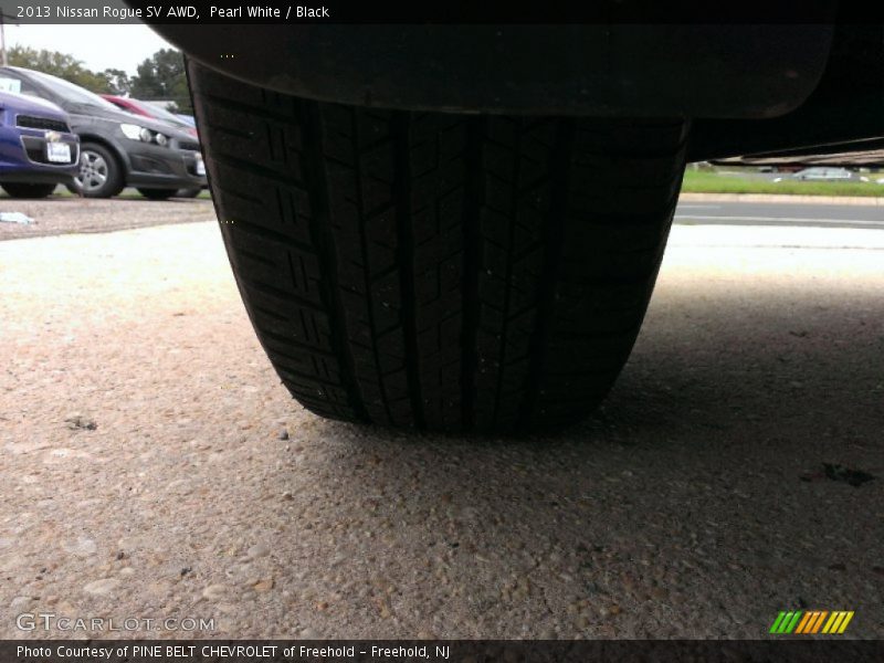 Pearl White / Black 2013 Nissan Rogue SV AWD