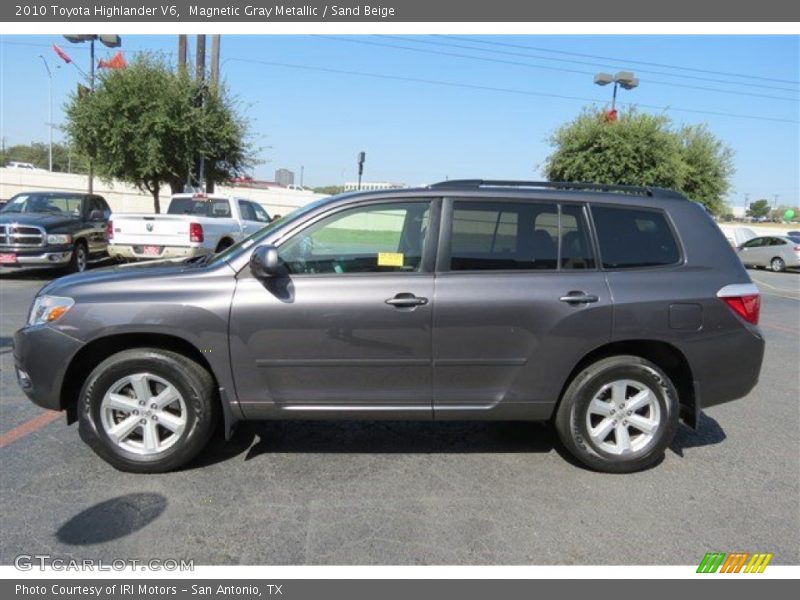 Magnetic Gray Metallic / Sand Beige 2010 Toyota Highlander V6