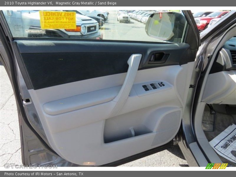 Magnetic Gray Metallic / Sand Beige 2010 Toyota Highlander V6